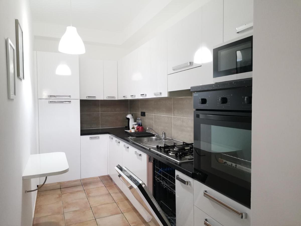 Hommy Lab - Stylish And Modern With Super Kitchen, Separate Entrance, Free Parking Appartement Olbia Buitenkant foto