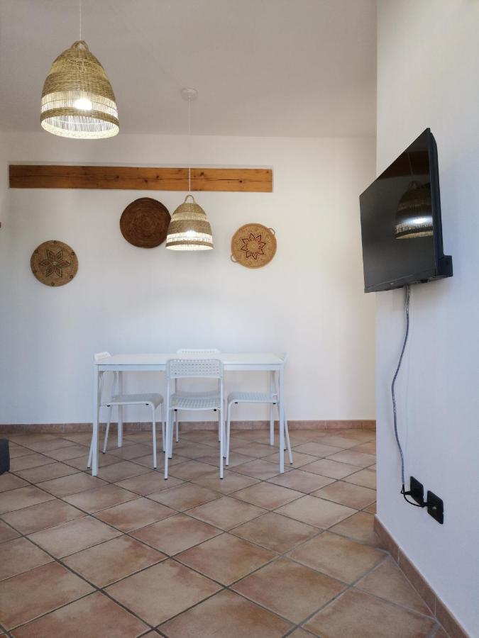 Hommy Lab - Stylish And Modern With Super Kitchen, Separate Entrance, Free Parking Appartement Olbia Buitenkant foto