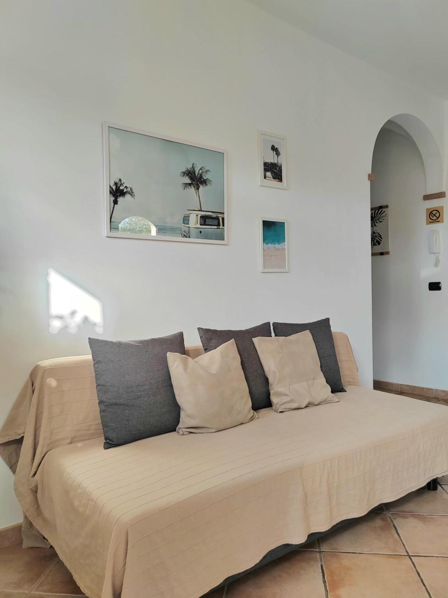 Hommy Lab - Stylish And Modern With Super Kitchen, Separate Entrance, Free Parking Appartement Olbia Buitenkant foto